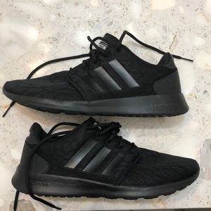 Adidas shoes QT RACERS FINAL SALE